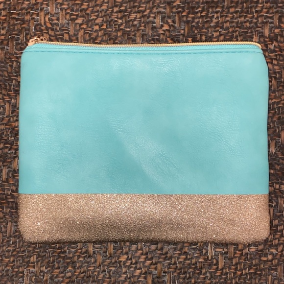 Cosmetic Bag - Picture 2 of 4